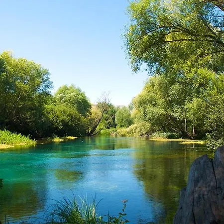 Semesterbostad Alle Vecchie Querce Fontecchio